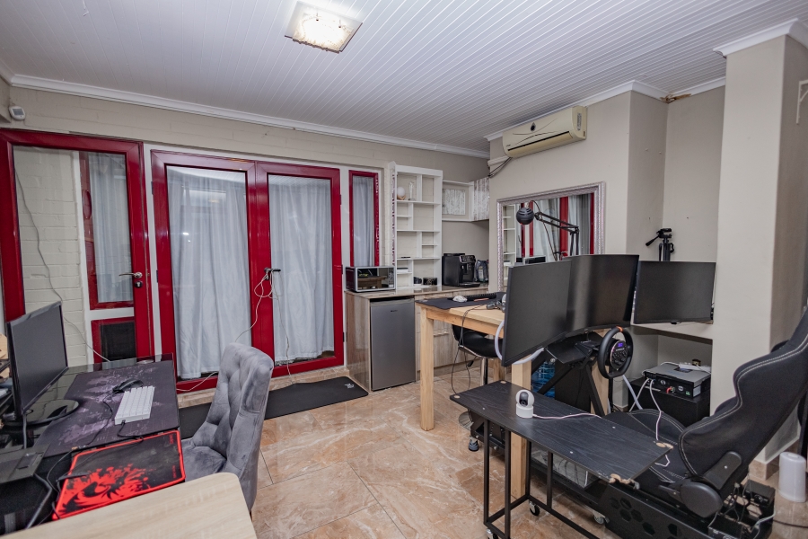 3 Bedroom Property for Sale in De Tijger Western Cape